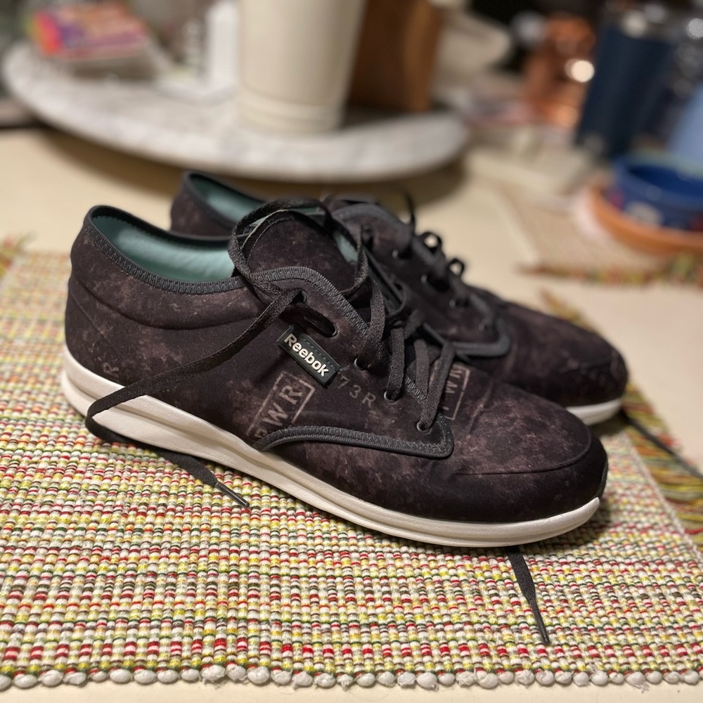 Reebok shoes size 11